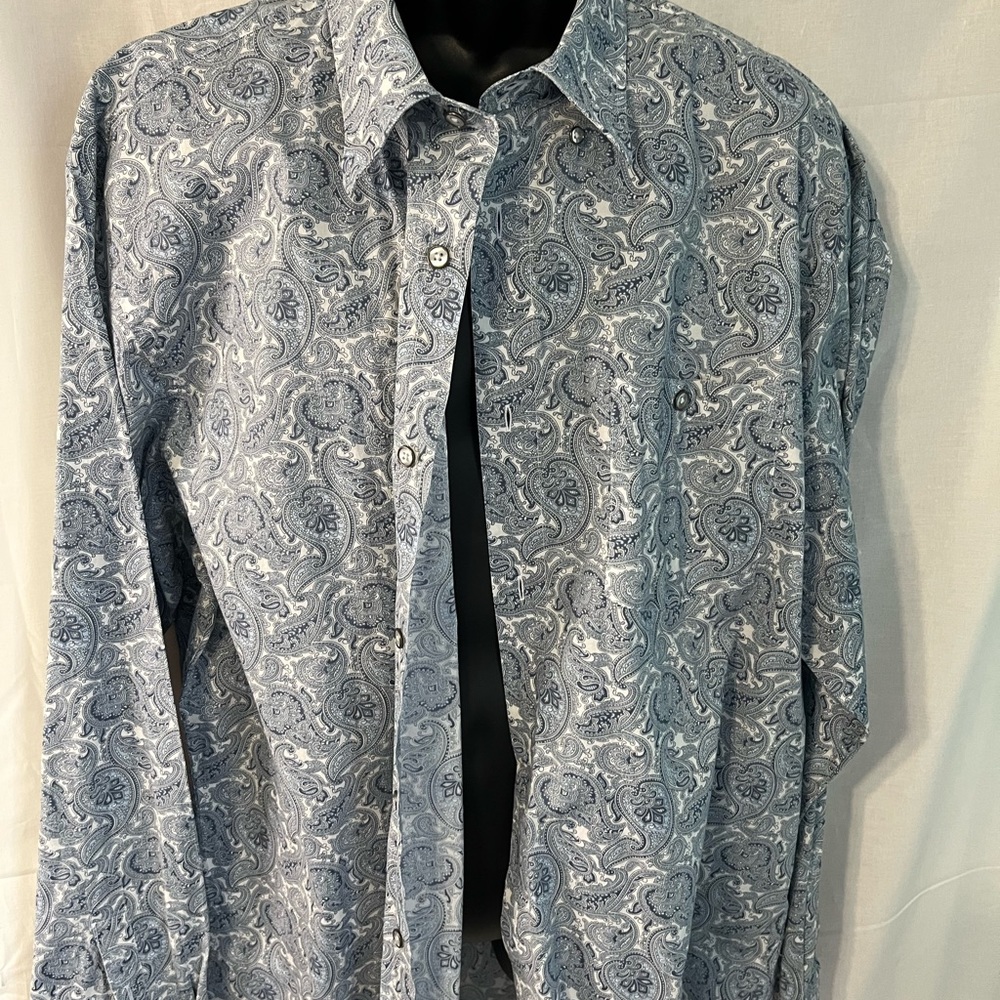 Men’s Sz XXL Paisley long sleeve Cotton Reel Shirt. Blueish  in color.